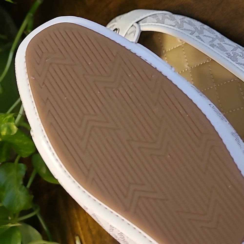 Michael Kors plate moc flats - Picture 9 of 11